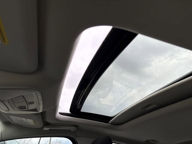 Used 2018 Ford Focus SEL w/ Cold Weather Package FWD image 41