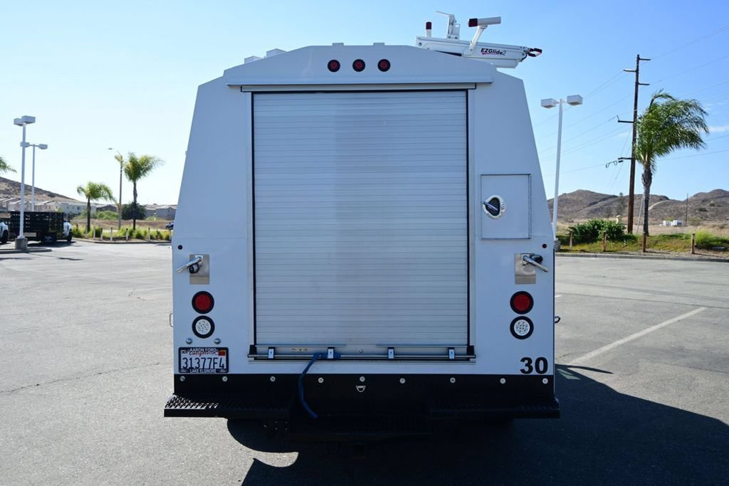 Used 2023 Ford E-350 and Econoline 350 Super Duty w/ Power Windows & Locks Group RWD image 8