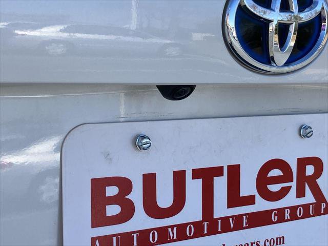 Certified 2022 Toyota RAV4 SE w/ Convenience Package image 11