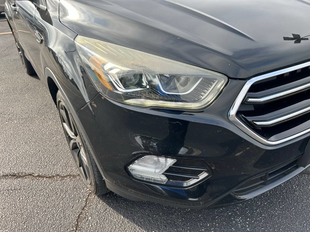 Used 2017 Ford Escape Titanium AWD/4WD image 3