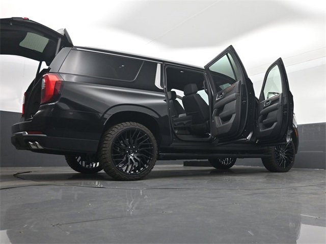 Used 2025 GMC Yukon XL Denali w/ Sun & Power Step Package image 64