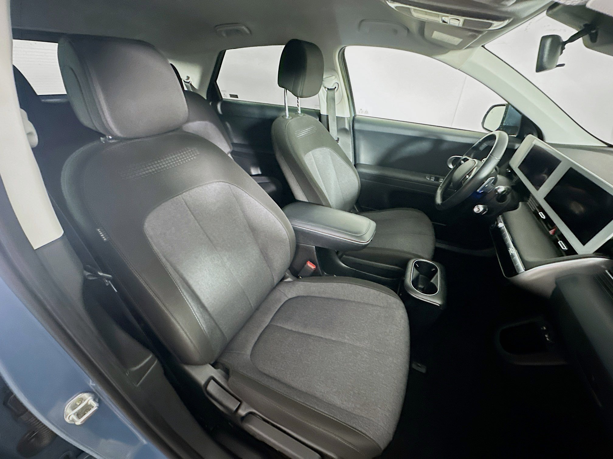 Used 2023 Hyundai Ioniq 5 SE image 30