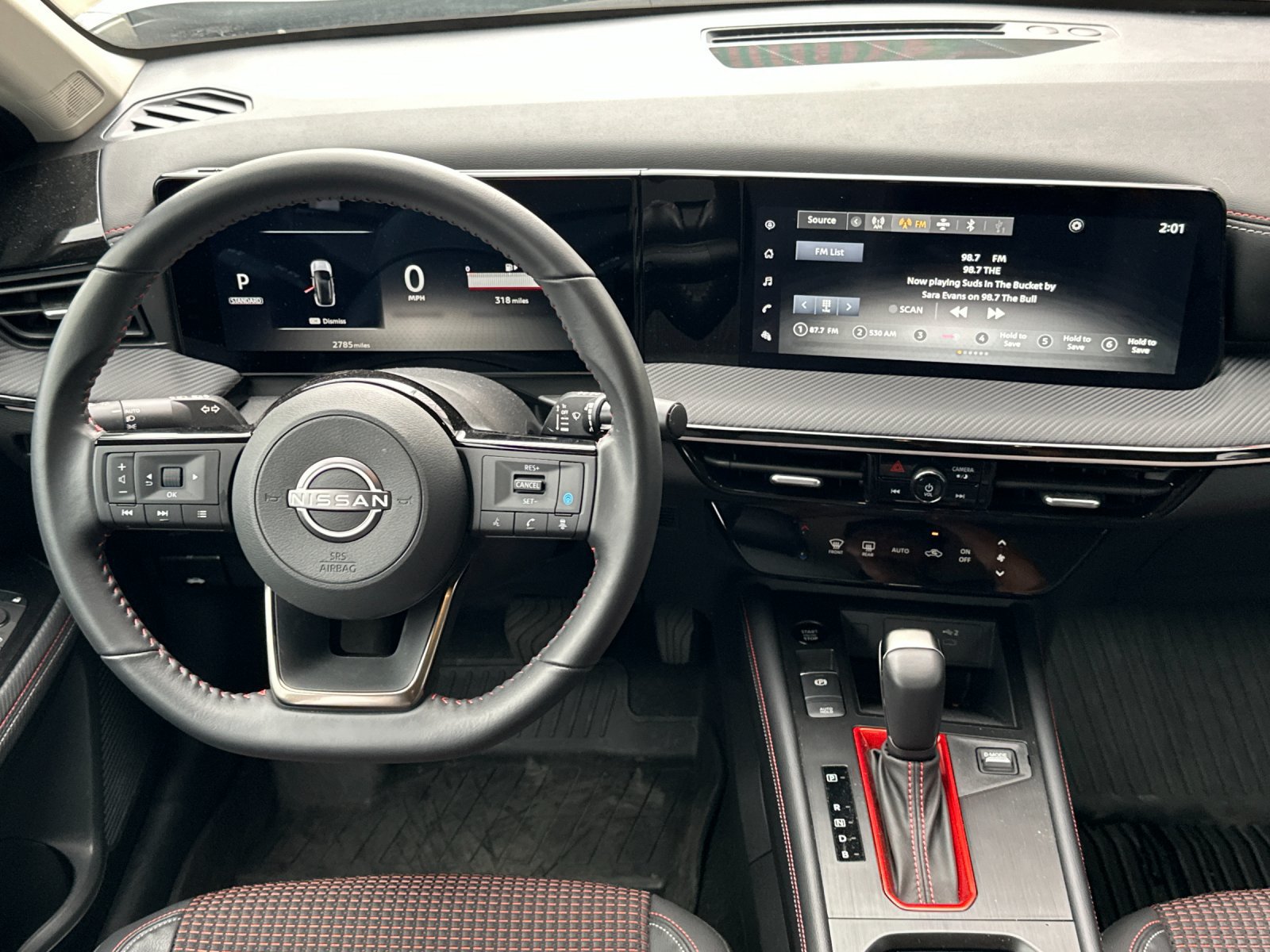 Used 2025 Nissan Kicks SR w/ Illumination Package AWD/4WD image 14