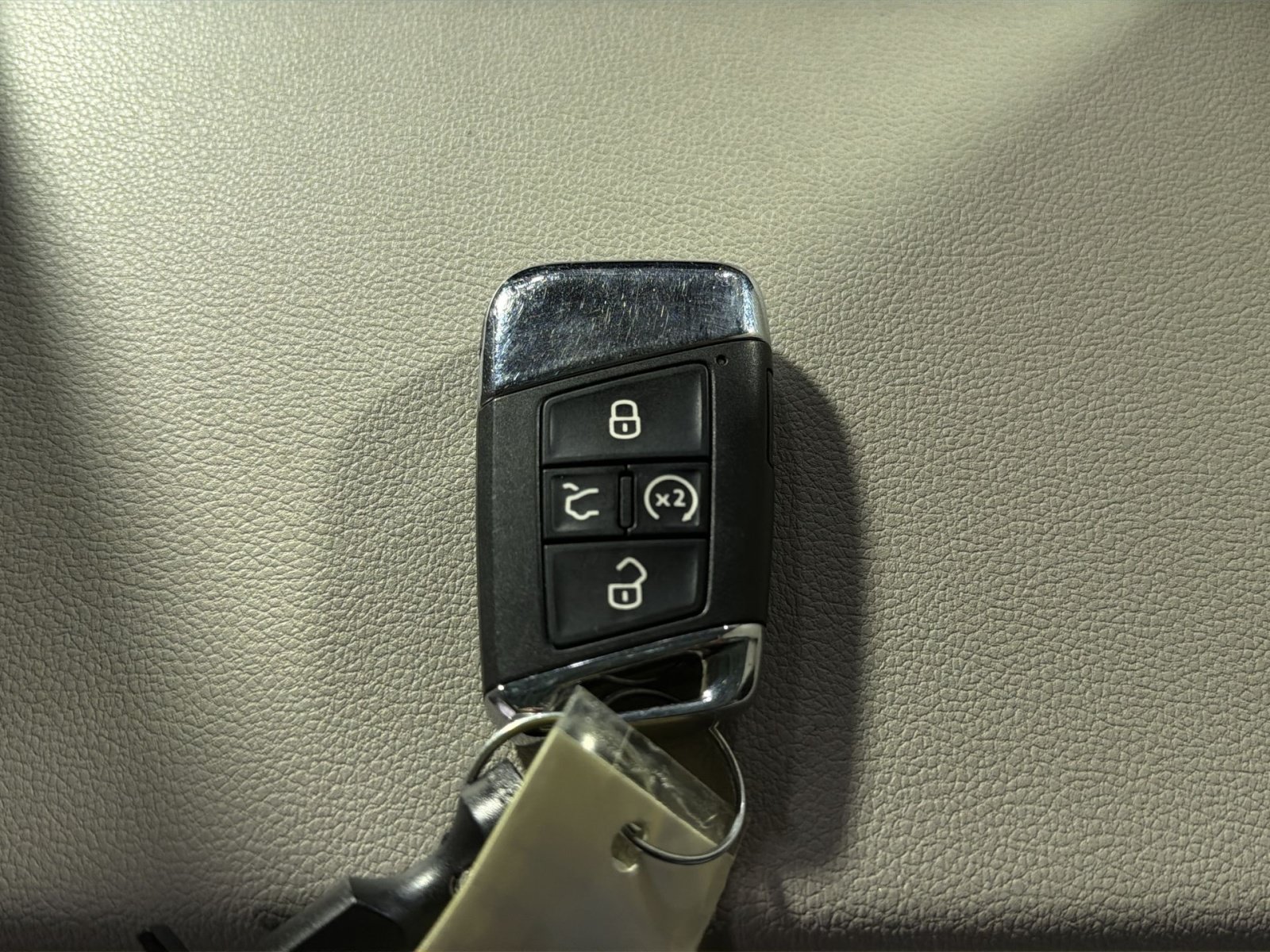 Used 2023 Volkswagen Atlas SE w/ Panoramic Sunroof Package AWD/4WD image 35
