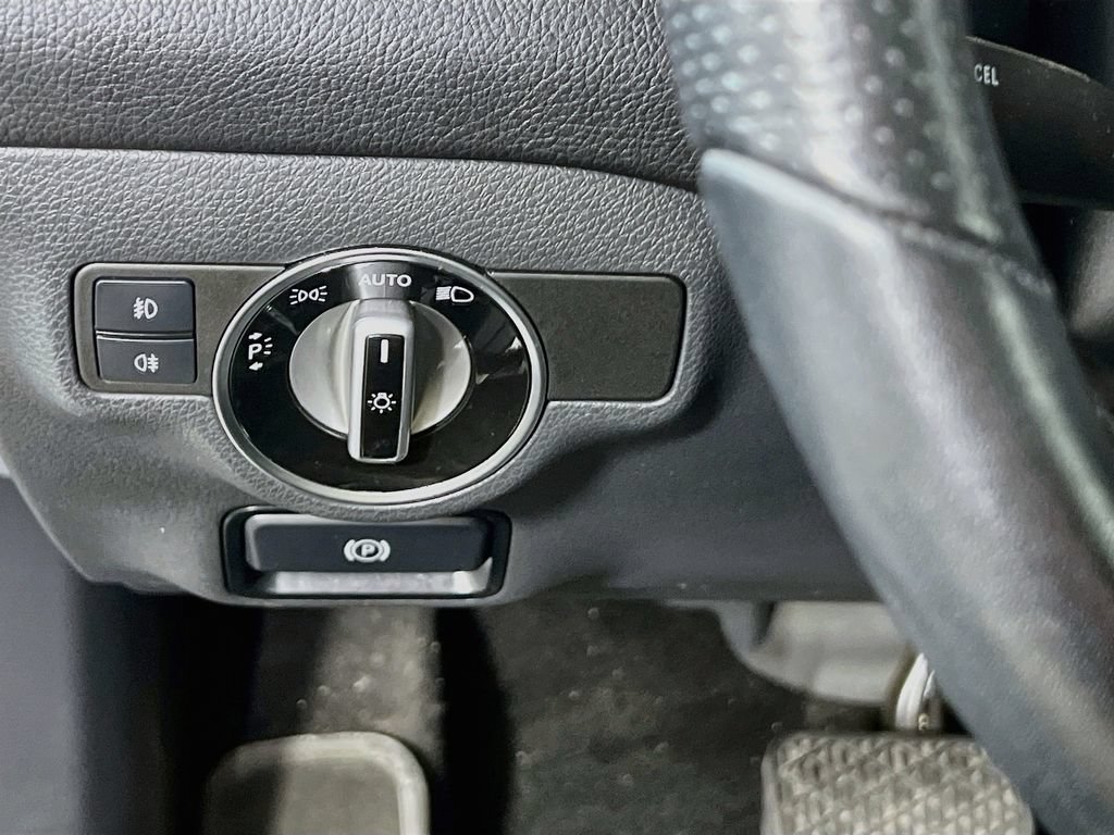 Used 2020 Mercedes-Benz GLA 250 4MATIC image 9