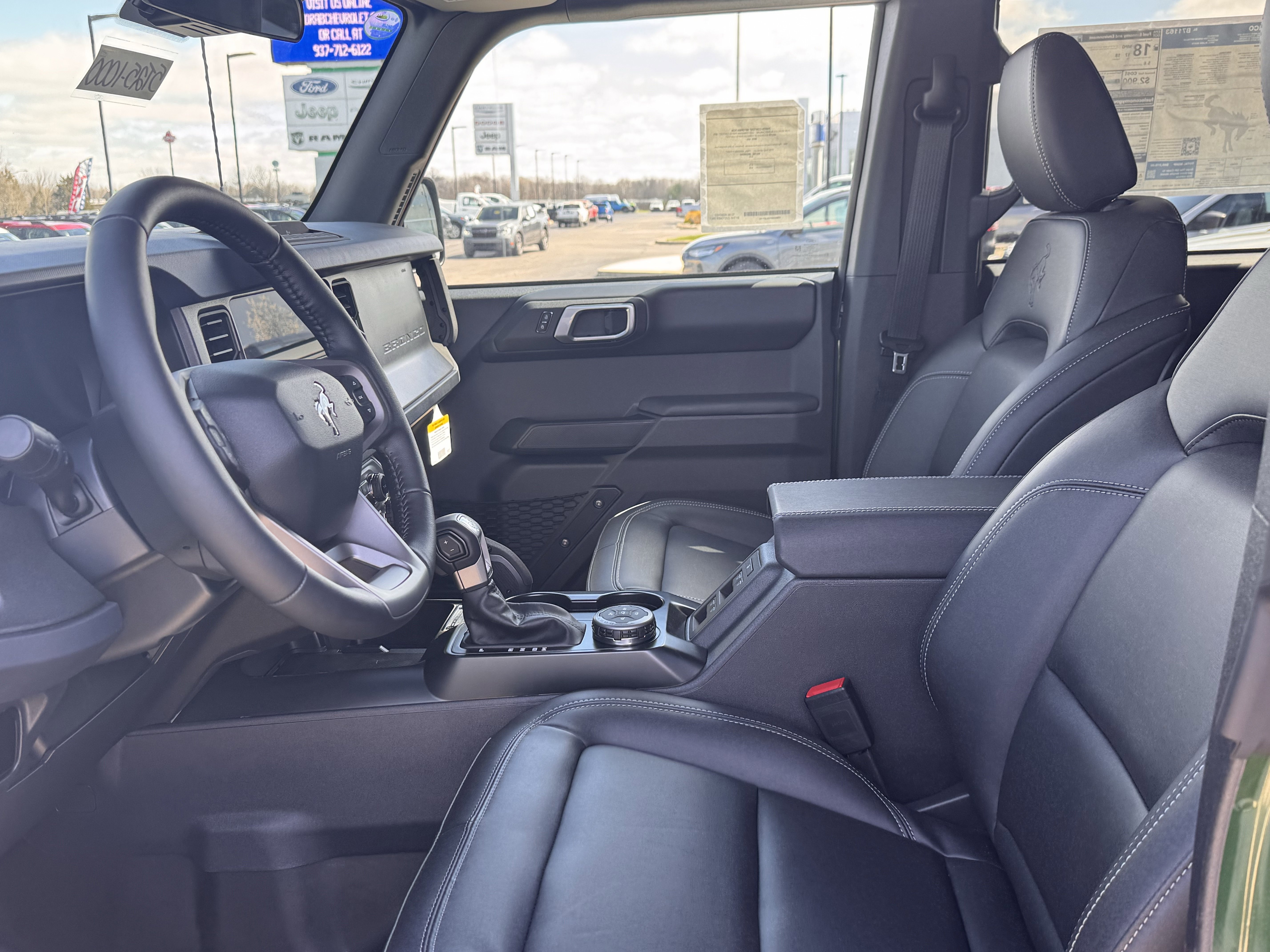 New 2025 Ford Bronco Badlands image 10