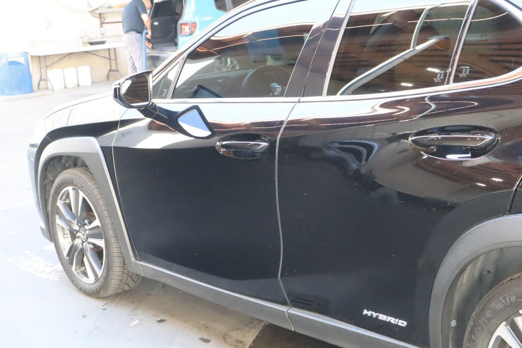 Used 2020 Lexus UX 250h w/ Premium Package AWD/4WD image 9