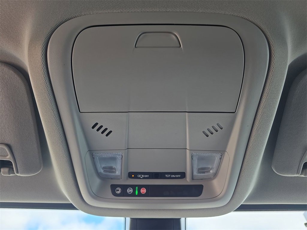 Used 2023 GMC Acadia SLE w/ Driver Convenience Package image 36