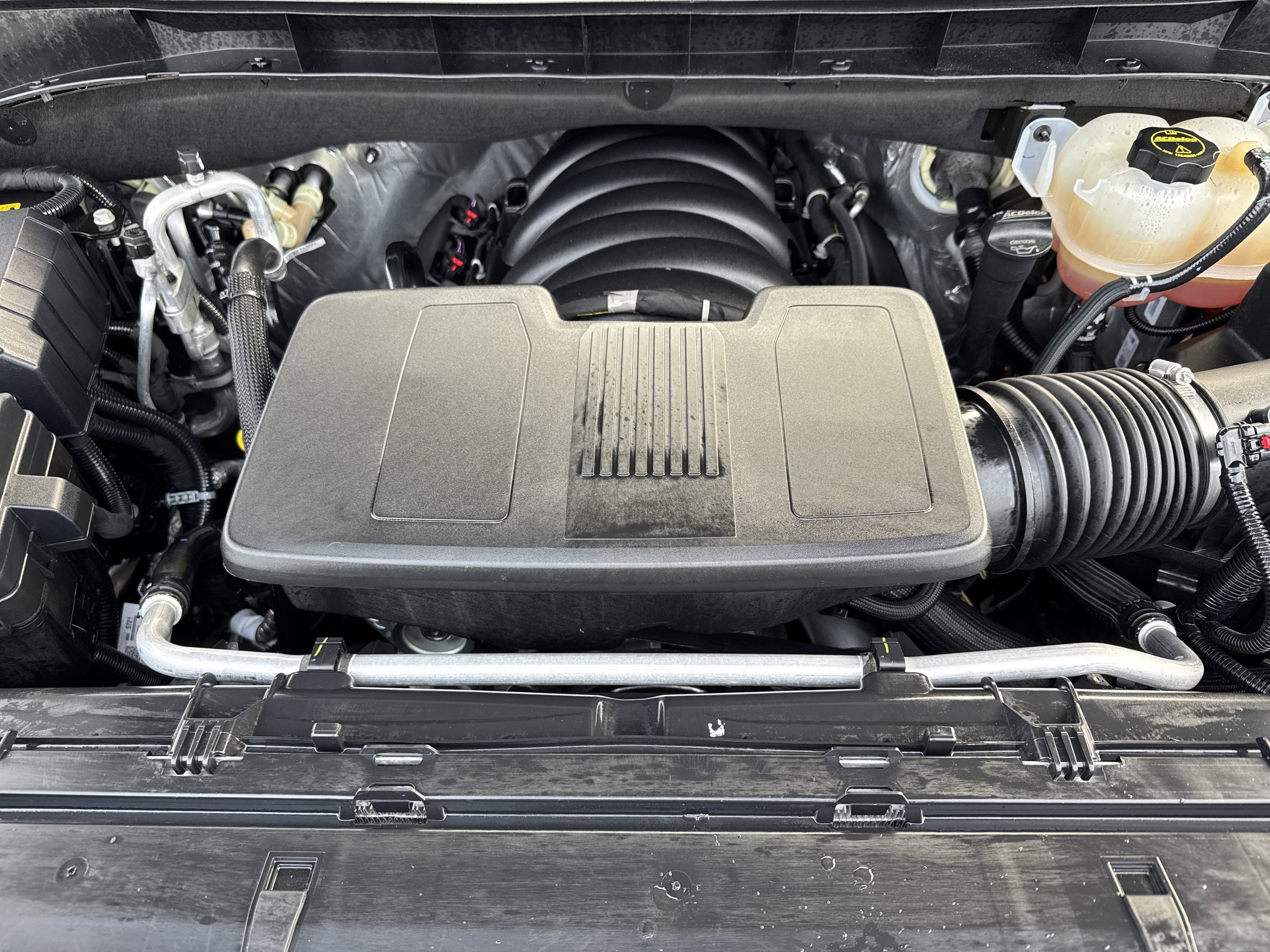 Used 2024 GMC Yukon XL SLT w/ SLT Luxury Package image 37