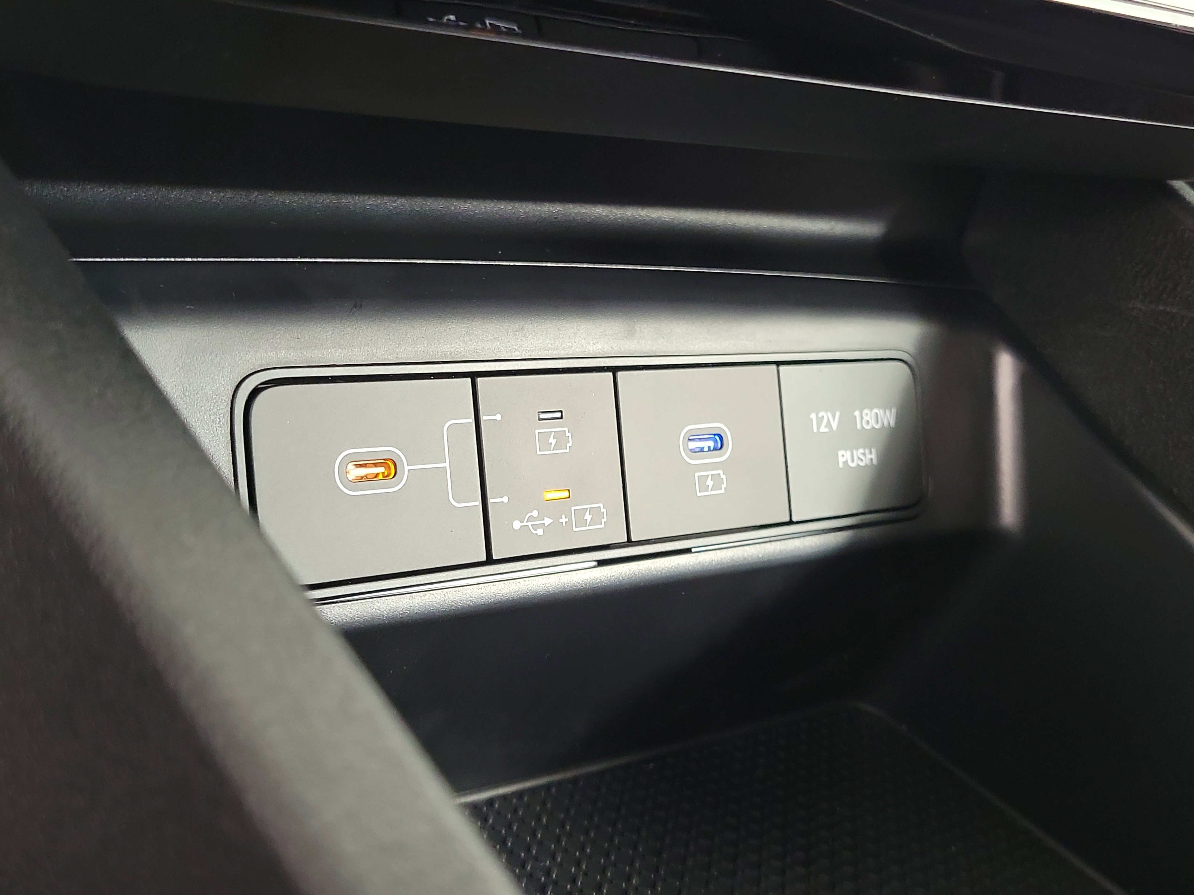 New 2025 Hyundai Santa Cruz SEL image 18