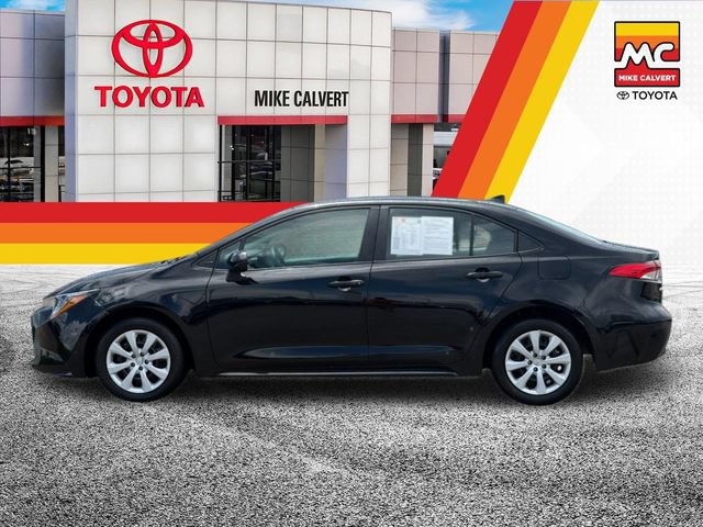 Certified 2024 Toyota Corolla LE FWD image 2