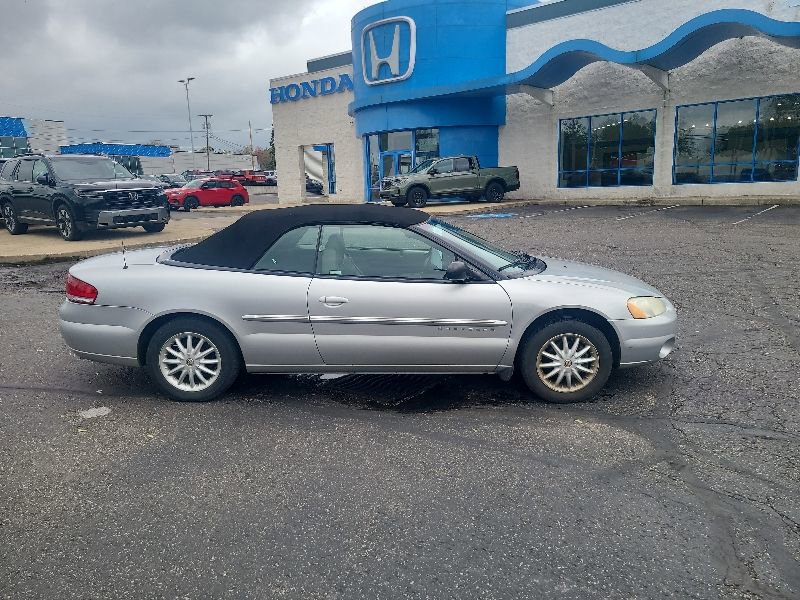 Used 2001 Chrysler Sebring LXi FWD image 6