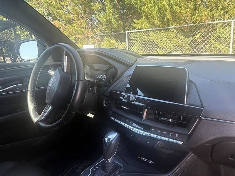 Used 2024 Cadillac CT4 Luxury RWD image 12