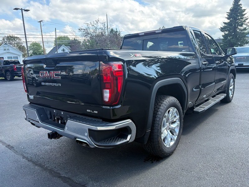 Used 2021 GMC Sierra 1500 SLE w/ X31 Off-Road Package AWD/4WD image 4