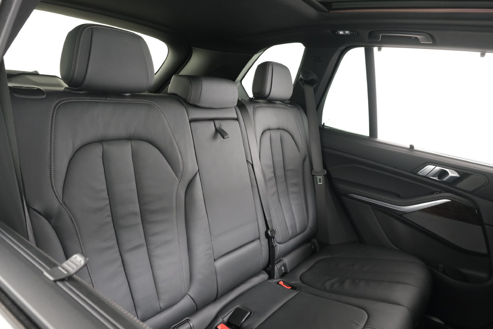 Used 2020 BMW X5 xDrive40i w/ Premium Package AWD/4WD image 41