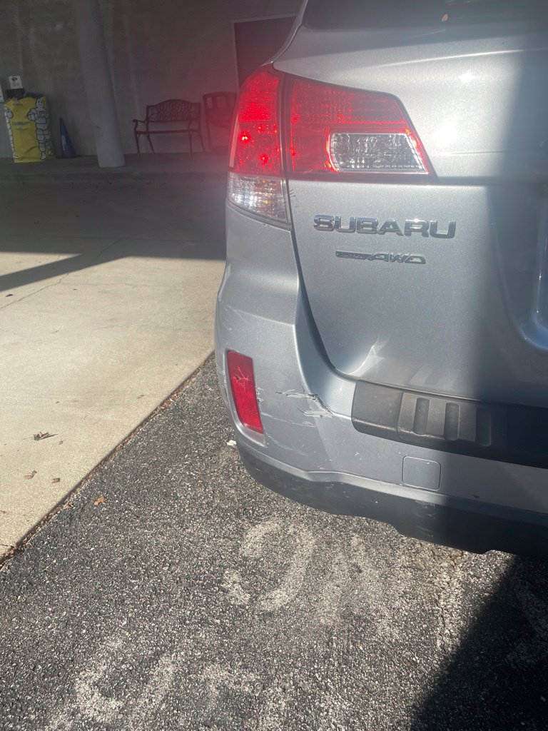 Used 2013 Subaru Outback 2.5i Premium AWD/4WD image 14
