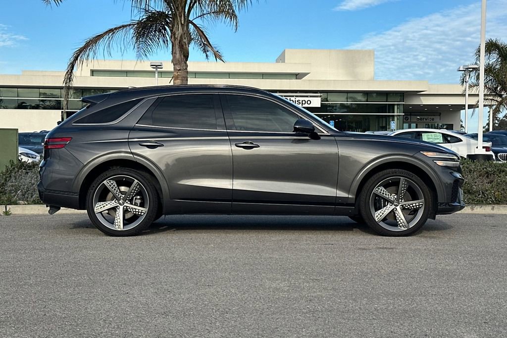 Used 2022 Genesis GV70 3.5T Sport w/ Sport Prestige Package image 2