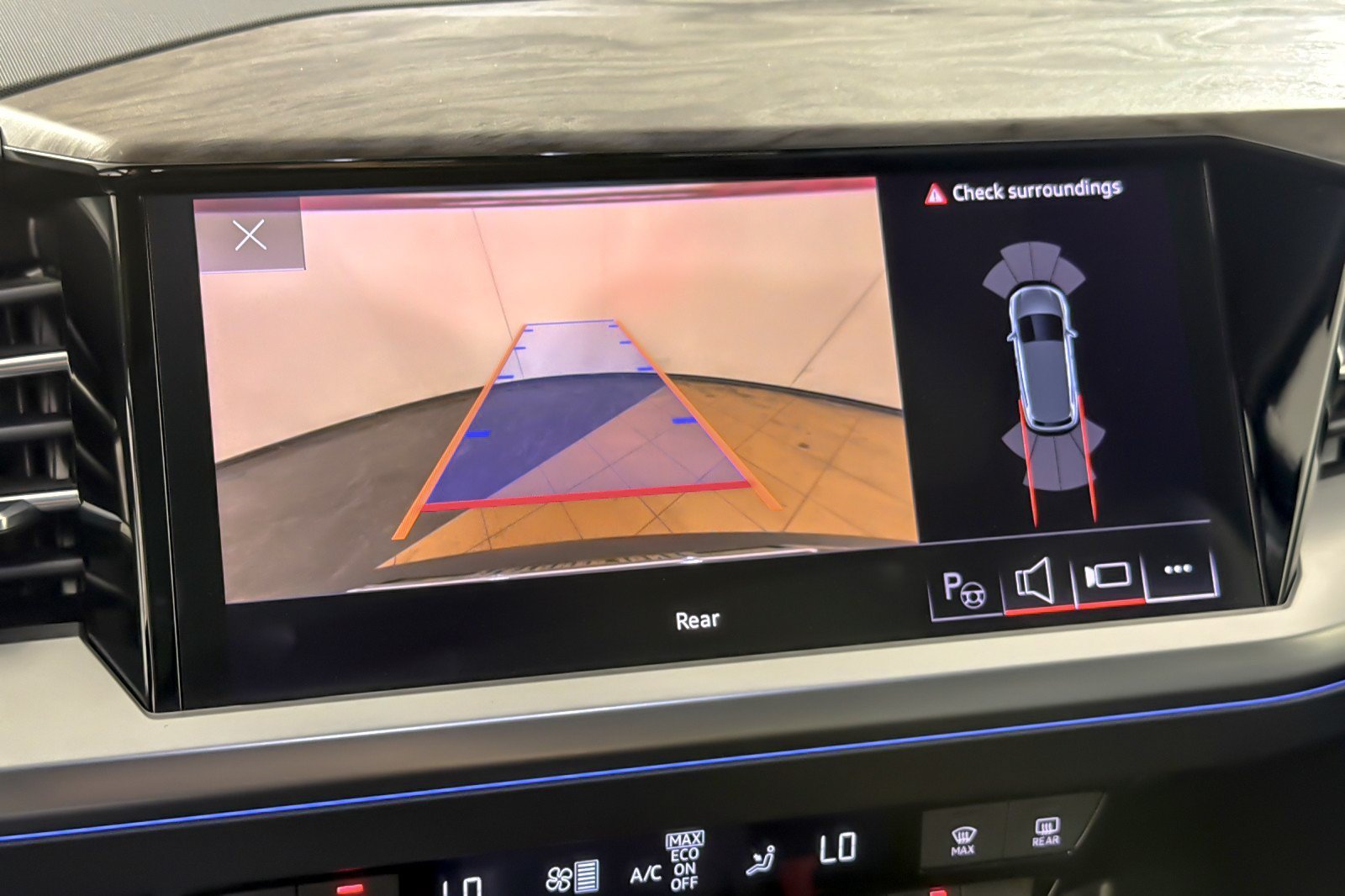 Certified 2023 Audi Q4 e-tron Premium w/ Premium Plus RWD image 19