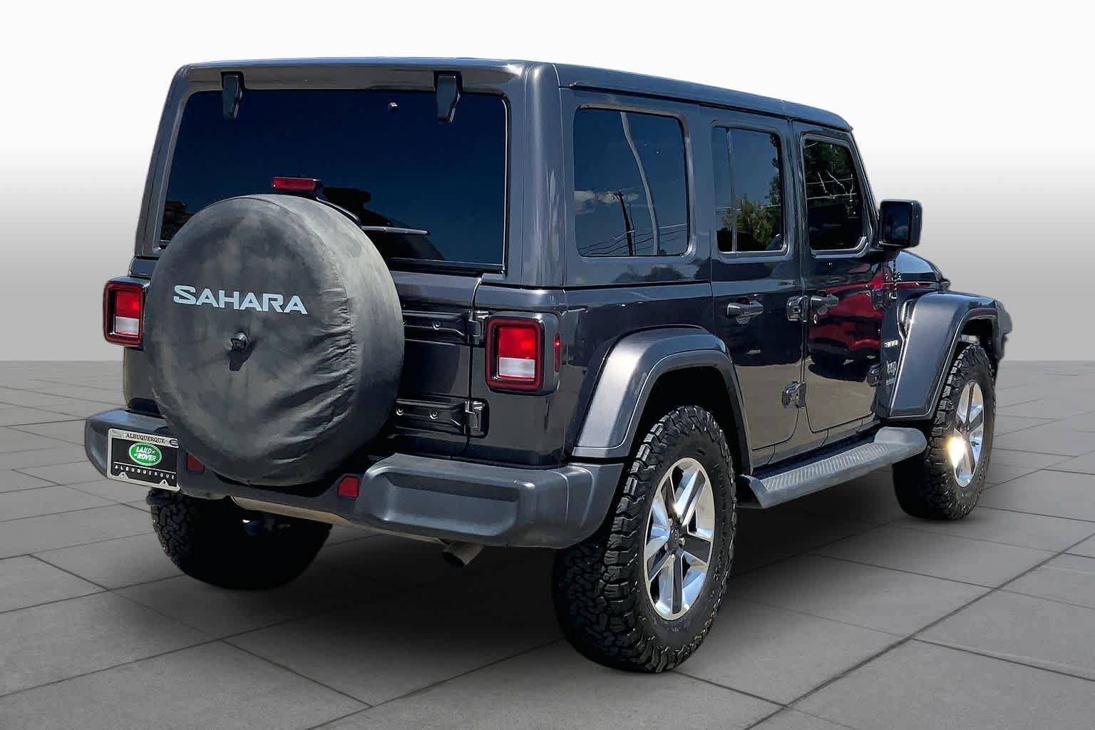 Used 2020 Jeep Wrangler Unlimited Sahara w/ Uconnect 4C Nav & Sound Group AWD/4WD image 11