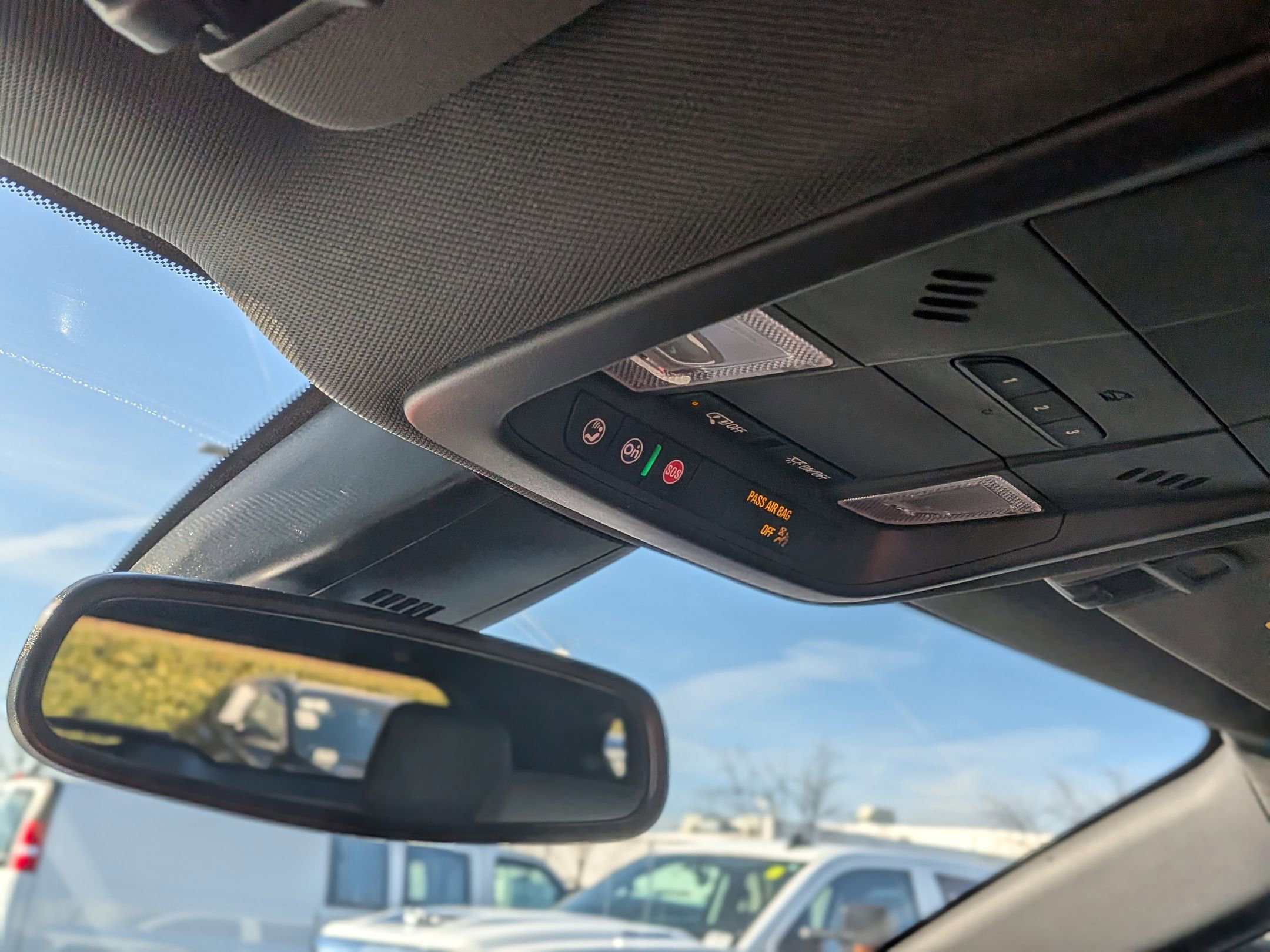 Certified 2025 Chevrolet Blazer RS image 31