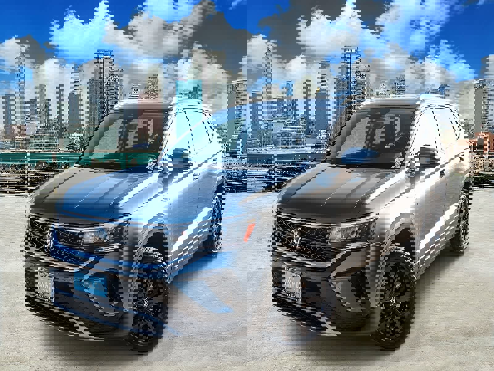 Used 2022 Volkswagen Taos SE w/ Panoramic Sunroof Package