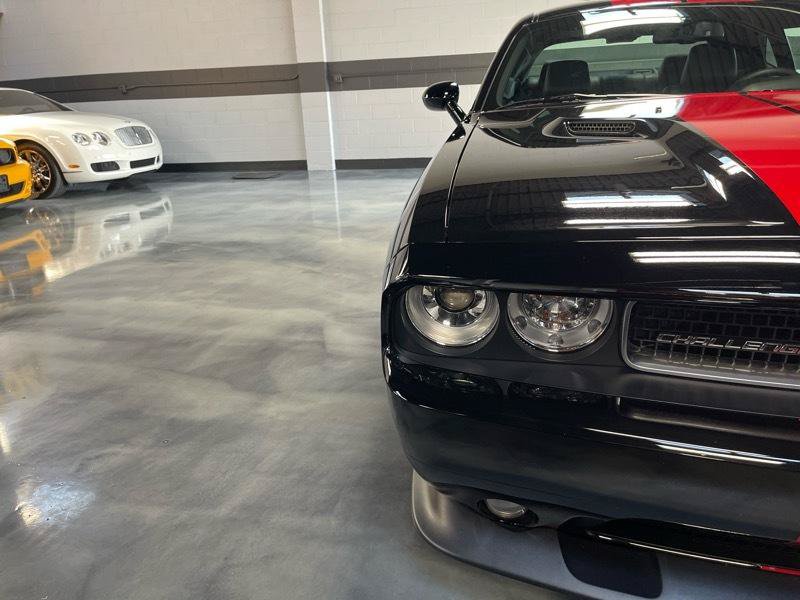Used 2012 Dodge Challenger SRT8 RWD image 6