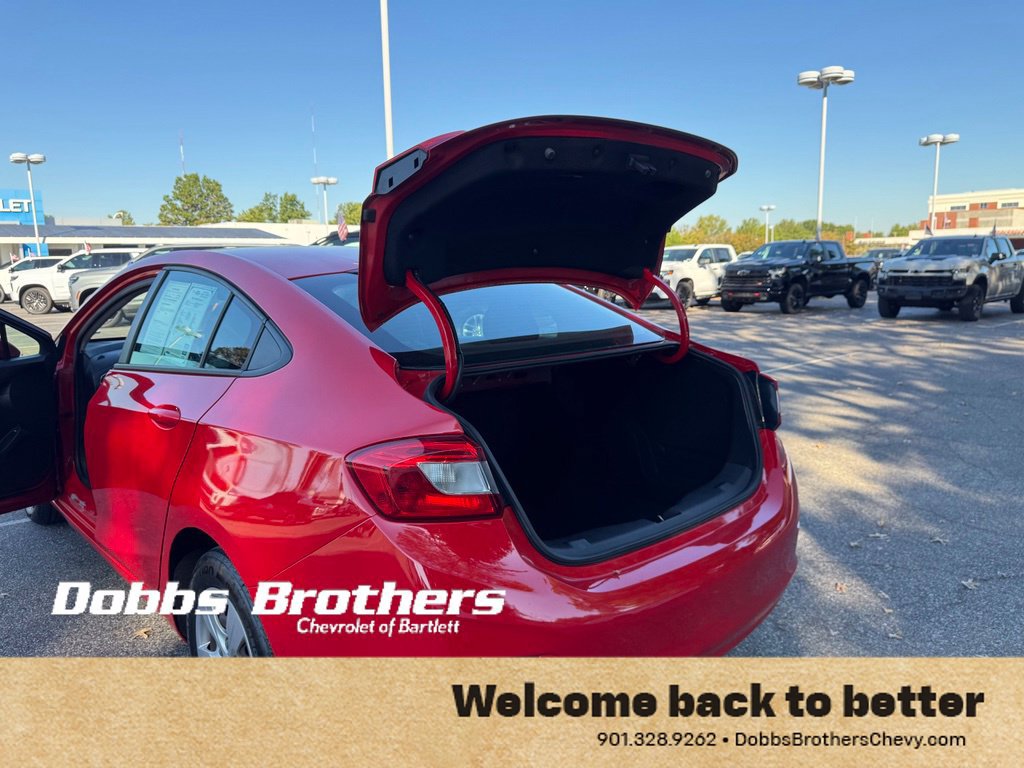 Used 2018 Chevrolet Cruze LS FWD image 31