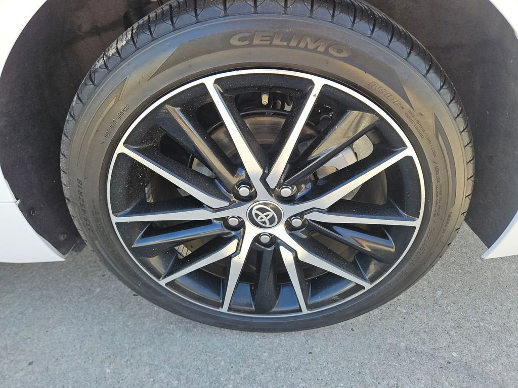 Used 2024 Toyota Camry SE image 25