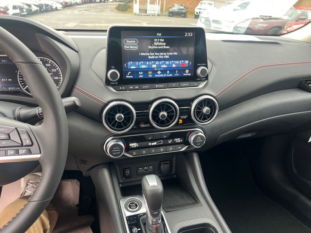 New 2025 Nissan Sentra SR image 19
