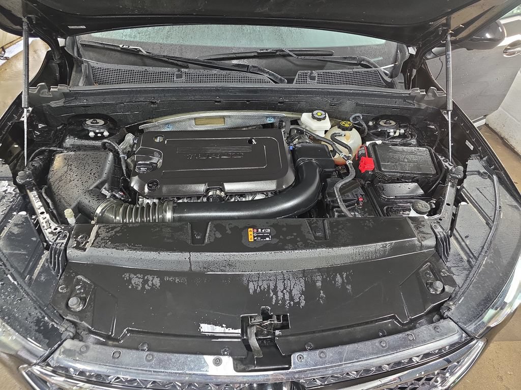 Used 2023 Buick Envision Avenir AWD/4WD image 33
