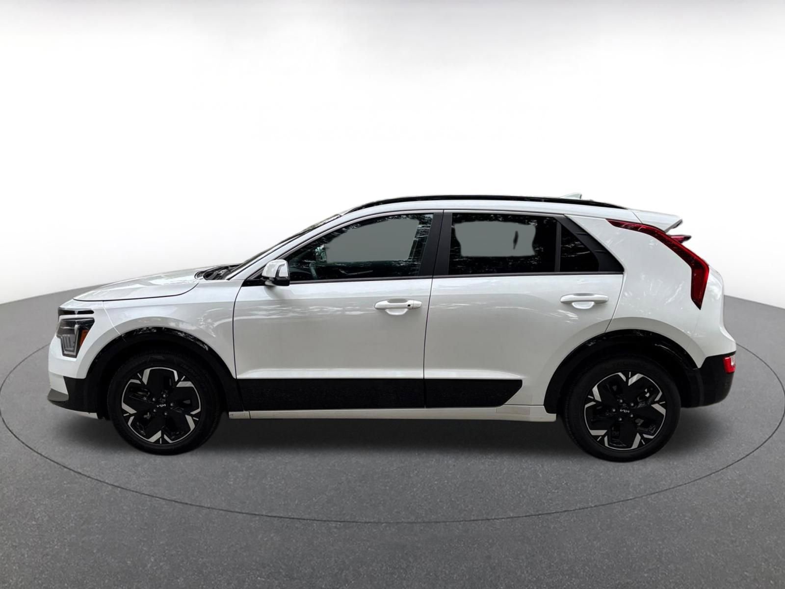 Used 2024 Kia Niro Wind FWD image 4