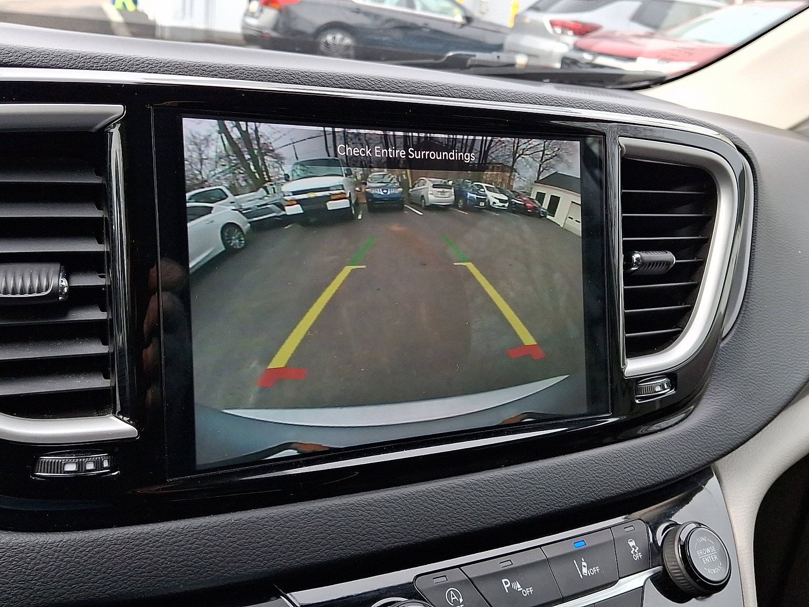 Used 2023 Chrysler Pacifica Touring-L image 20