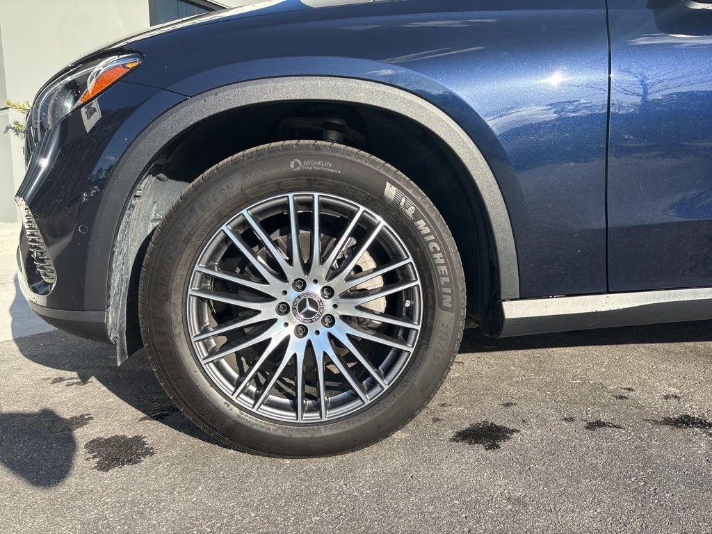 Used 2024 Mercedes-Benz GLC 300 image 11