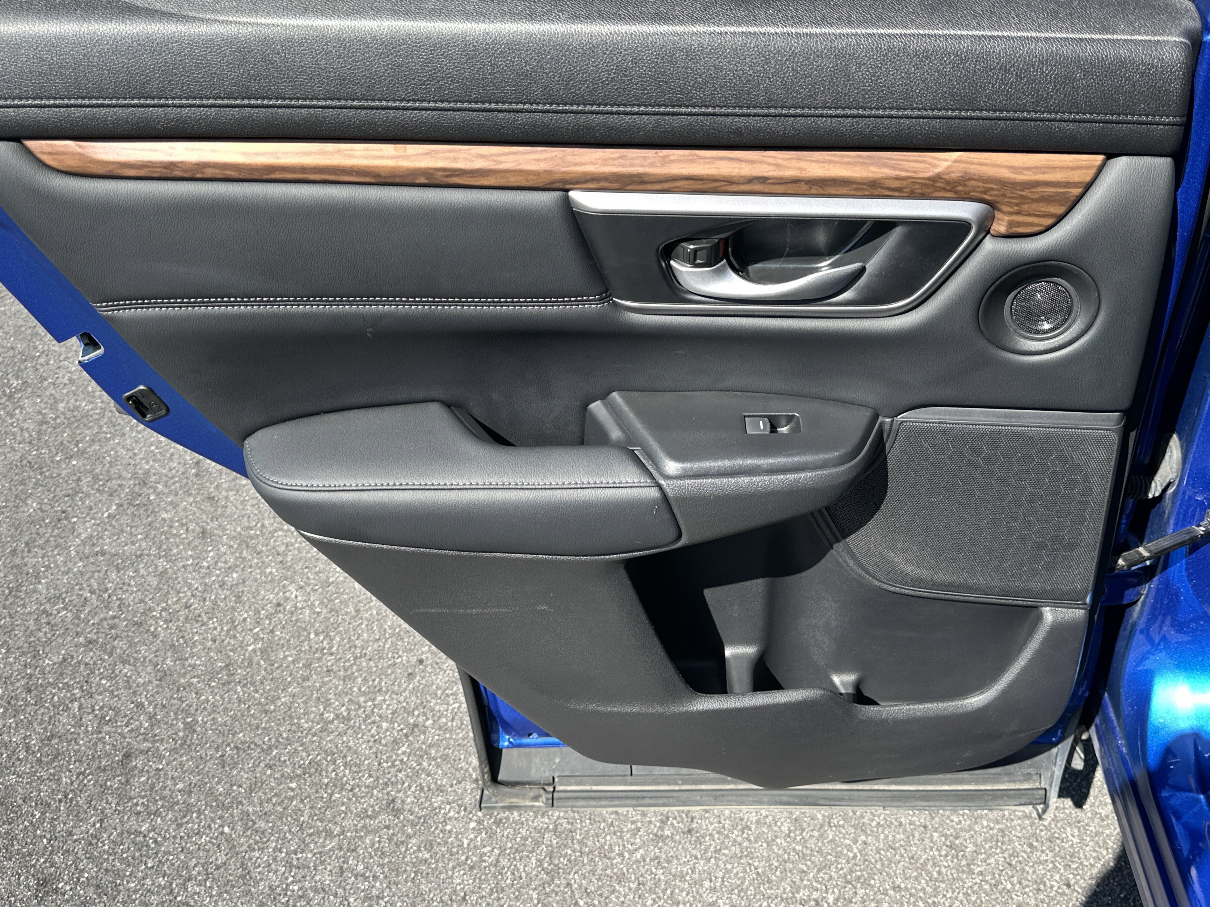 Used 2022 Honda CR-V EX-L image 28