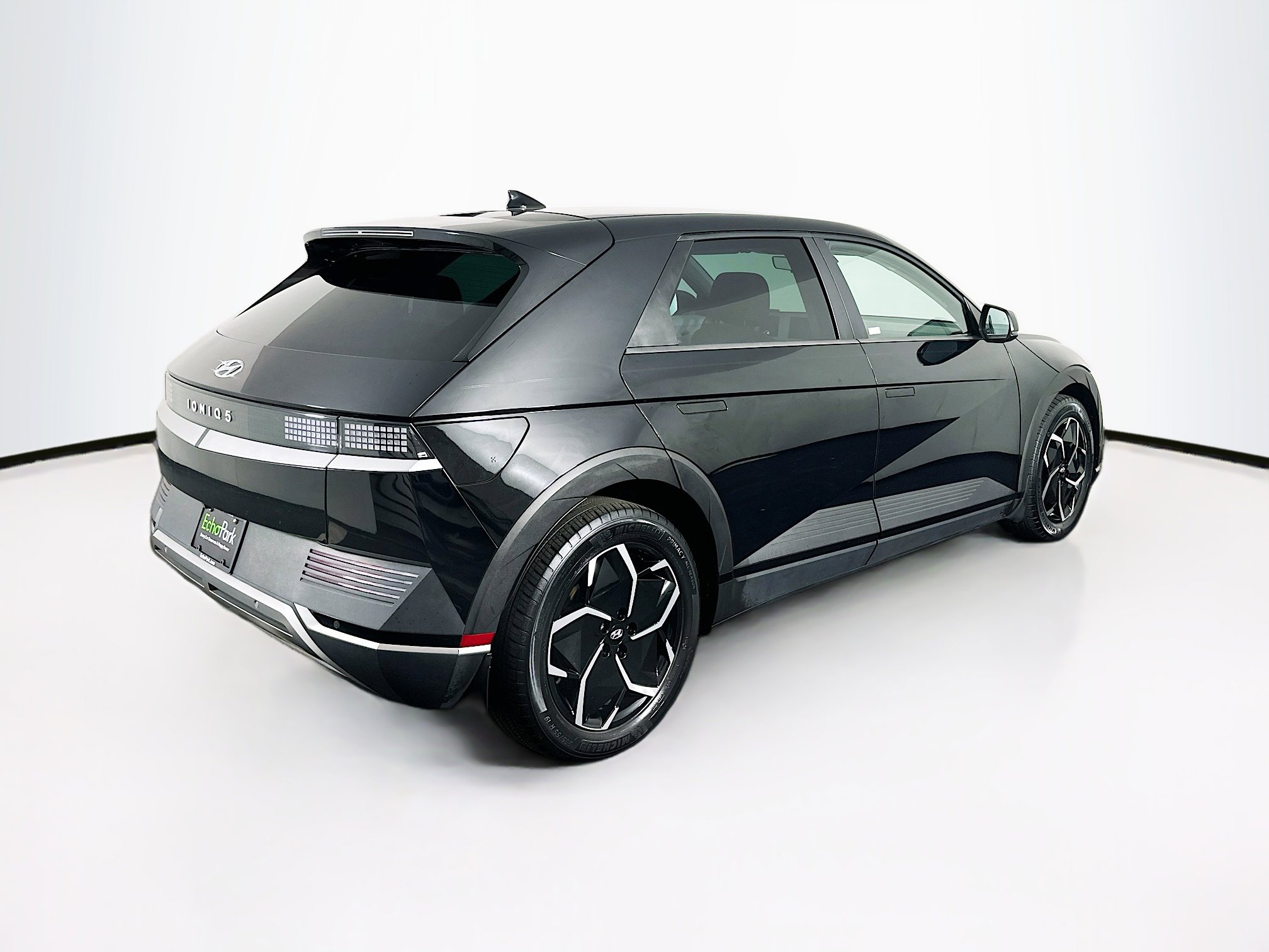 Used 2023 Hyundai Ioniq 5 SE image 9