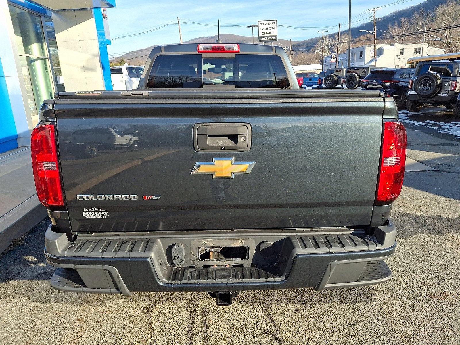 Used 2017 Chevrolet Colorado Z71 image 5