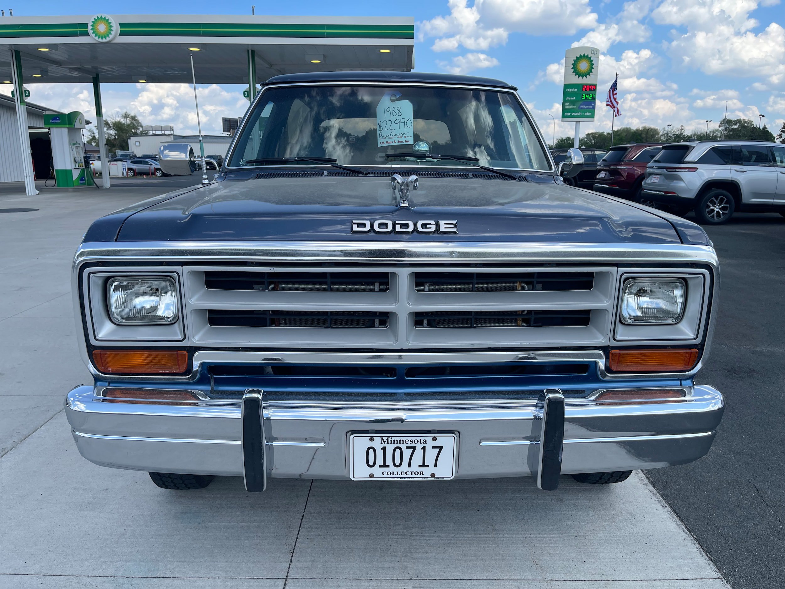 Used 1988 Dodge Ramcharger 4WD image 2