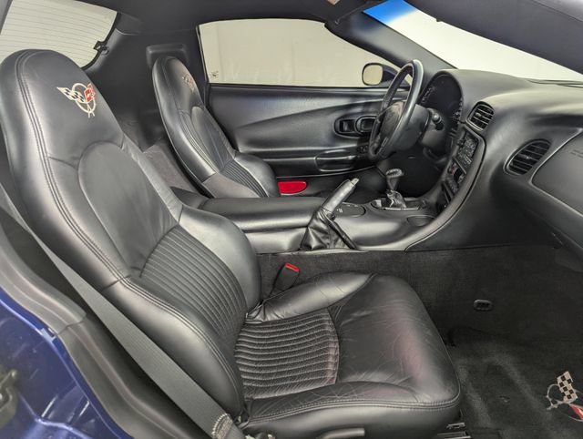 Used 2004 Chevrolet Corvette Z06 w/ Z06 Preferred Equipment Group RWD image 17