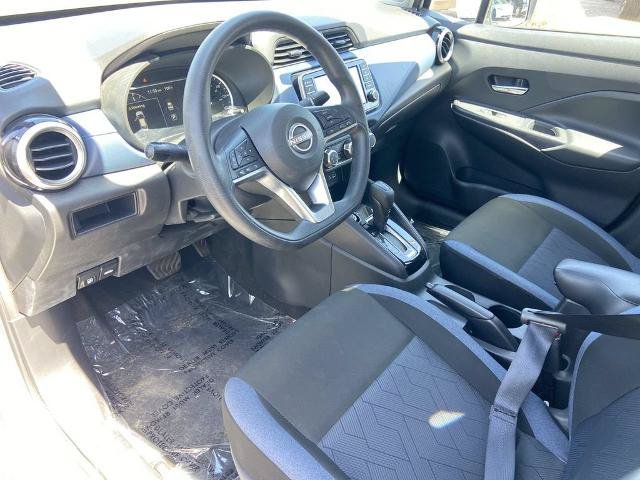 Used 2025 Nissan Versa SV FWD image 6