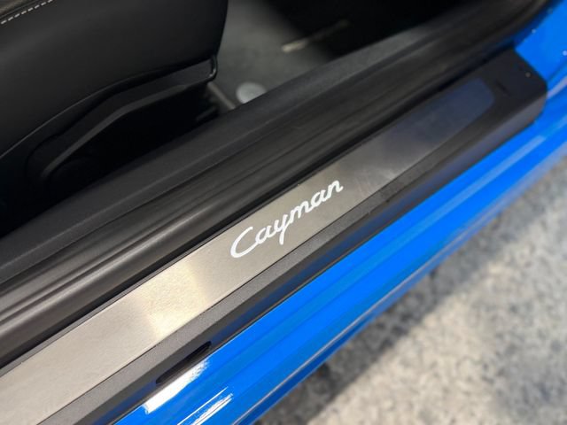 Used 2024 Porsche 718 Cayman RWD image 33