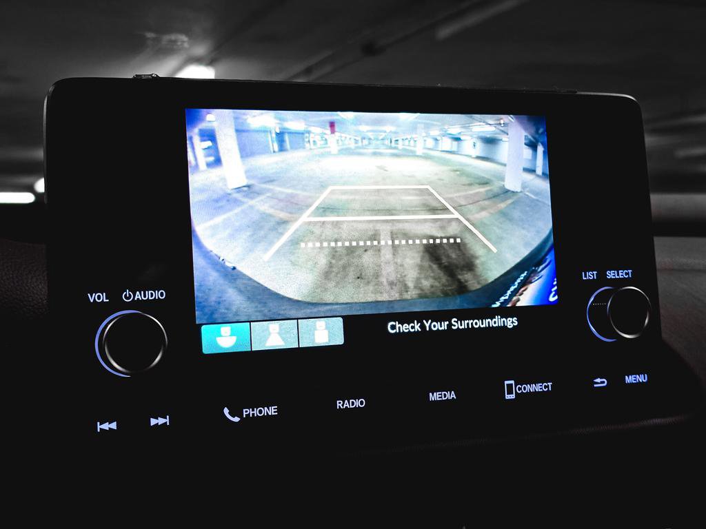 Certified 2025 Honda HR-V LX image 27