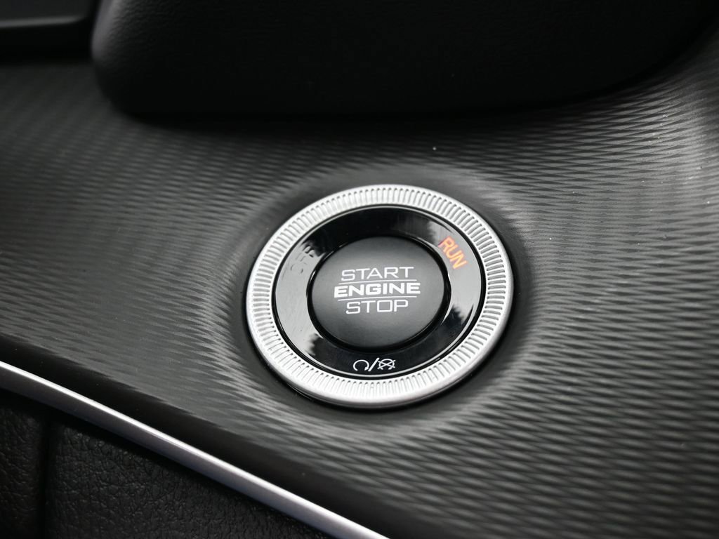 New 2025 Jeep Grand Cherokee Laredo RWD image 29