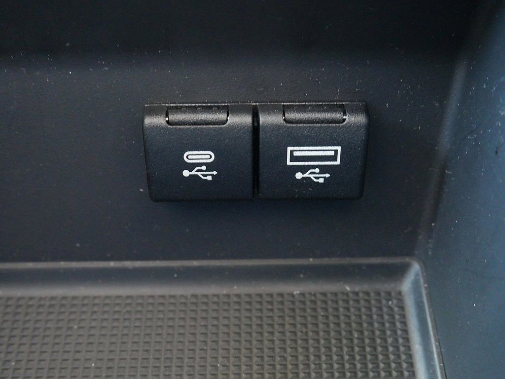 Used 2024 INEOS Grenadier AWD/4WD image 46
