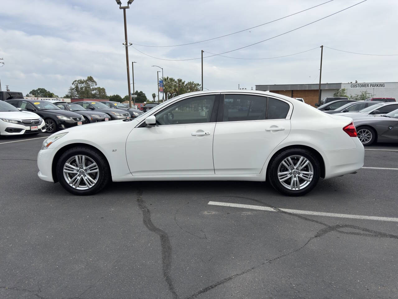 Used 2015 INFINITI Q40 RWD image 6