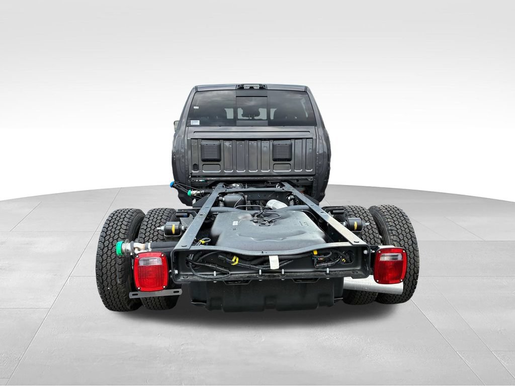 New 2026 RAM 3500 Tradesman AWD/4WD image 3