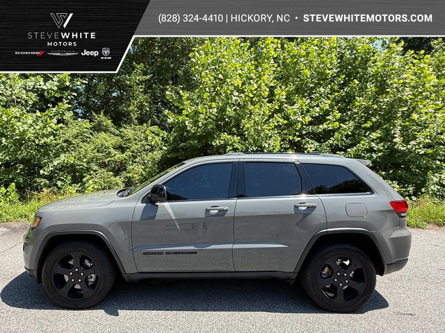 Used 2021 Jeep Grand Cherokee Freedom Edition AWD/4WD image 1