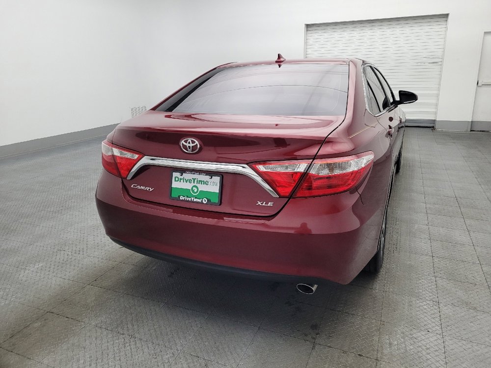 Used 2017 Toyota Camry XLE w/ Moonroof Package image 7