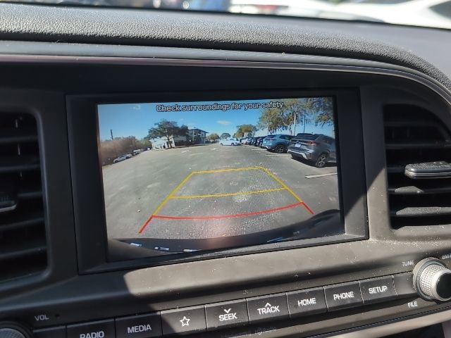 Used 2020 Hyundai Elantra SEL image 17