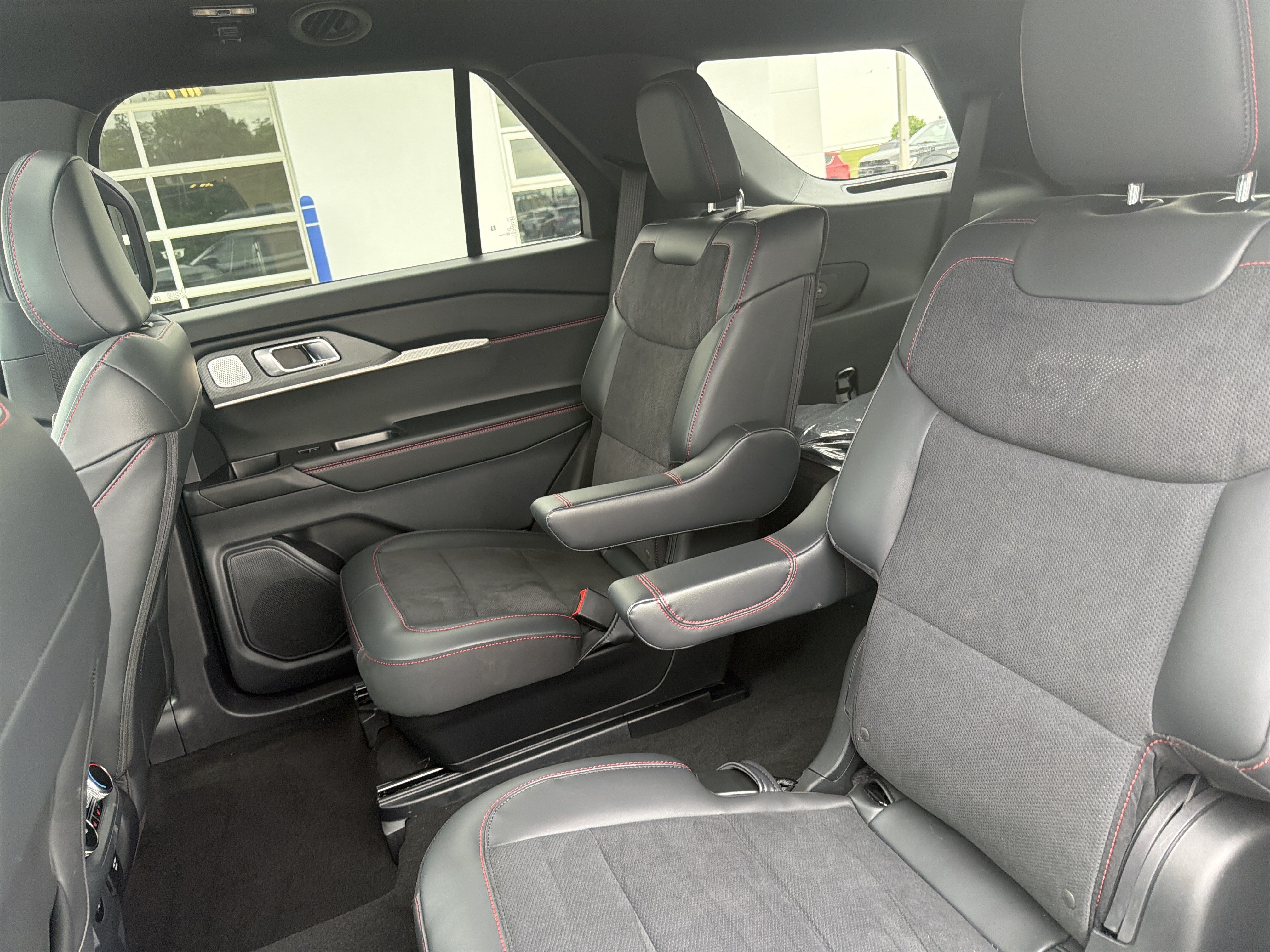 Used 2026 Ford Explorer ST w/ Sun And Sound Package AWD/4WD image 25