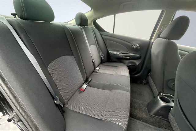 Used 2014 Nissan Versa SV w/ Convenience Package image 22
